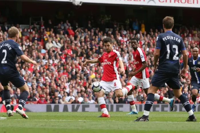 Framed Print : Cesc Fabregas Scores Stunner: Arsenal Crush Blackburn 6-2