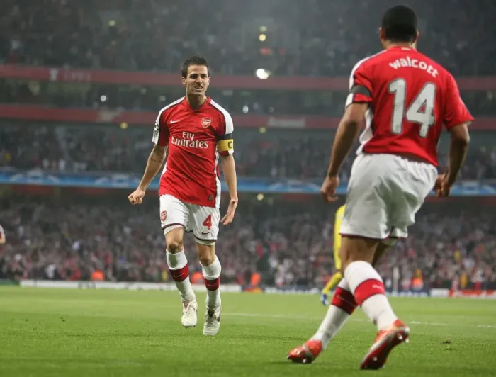 Framed Print : Cesc Fabregas and Theo Walcott: Arsenal's Unforgettable Goal Celebration in 3:0 Victory over Villarreal, UEFA Champions League 2009