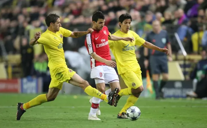 Framed Print : Cesc Fabregas vs. Mati Fernandes: A Battle in the Quarterfinals - Arsenal vs. Villarreal, UEFA Champions League, 2009 Framed Print : Cesc Fabregas vs. Mati Fernandes: A Battle in the Quarterfinals - Arsenal vs. Villarreal, UEFA Champions League, 2009