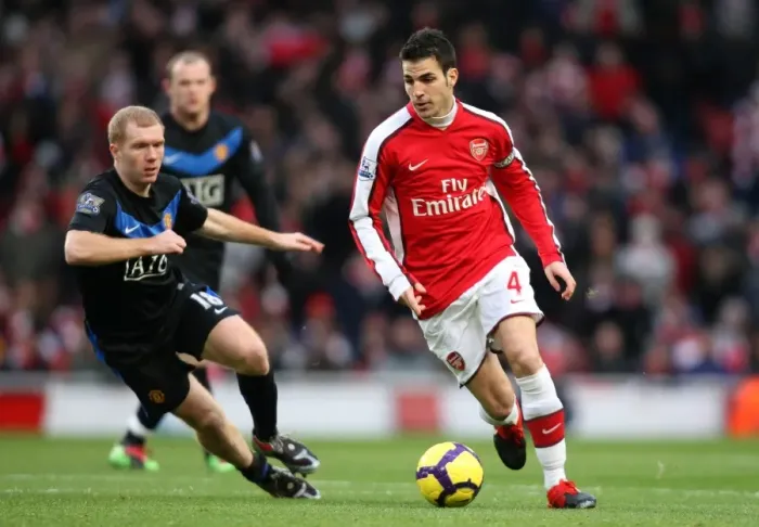 Framed Print : Cesc Fabregas vs. Paul Scholes: Manchester United's Triumph over Arsenal (31 / 01 / 10) Framed Print : Cesc Fabregas vs. Paul Scholes: Manchester United's Triumph over Arsenal (31 / 01 / 10)