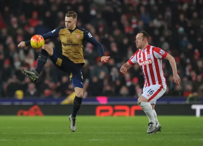 Framed Print : Chambers Wins the Tussle: Arsenal vs Stoke City, Premier League 2015-16 Framed Print : Chambers Wins the Tussle: Arsenal vs Stoke City, Premier League 2015-16