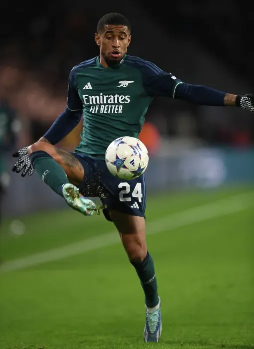 Framed Print : Champions League Battle: Reiss Nelson vs PSV Eindhoven at Philips Stadion (2023-24)