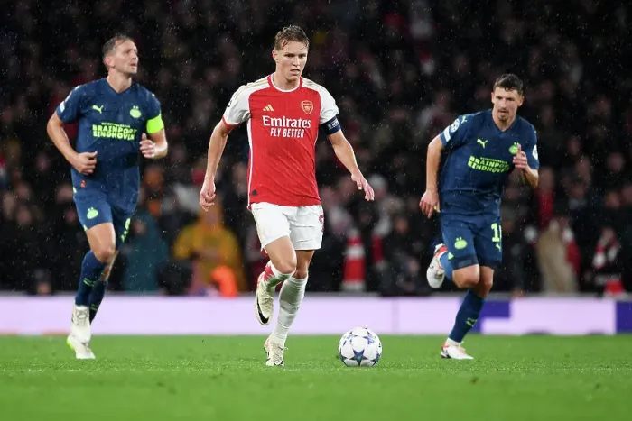 Framed Print : Champions League Clash: Arsenal vs. PSV Eindhoven at Emirates Stadium, 2023 / 24