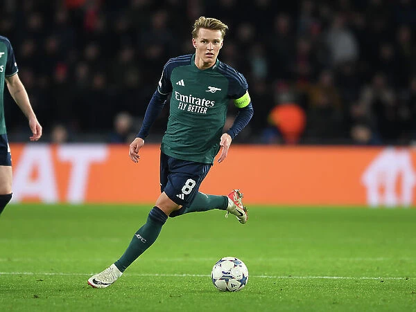 Champions League: Martin Odegaard Leads Arsenal Against PSV Eindhoven in Group B Showdown