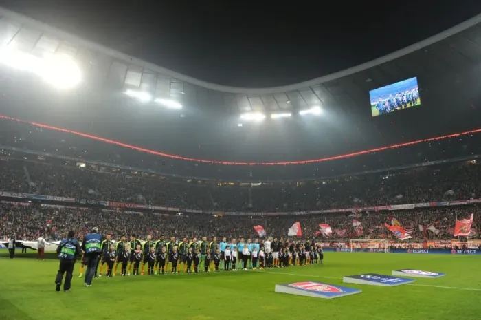 Framed Print : Champions League Showdown: Arsenal vs. Bayern Munich (2016-17) - First Leg Framed Print : Champions League Showdown: Arsenal vs. Bayern Munich (2016-17) - First Leg