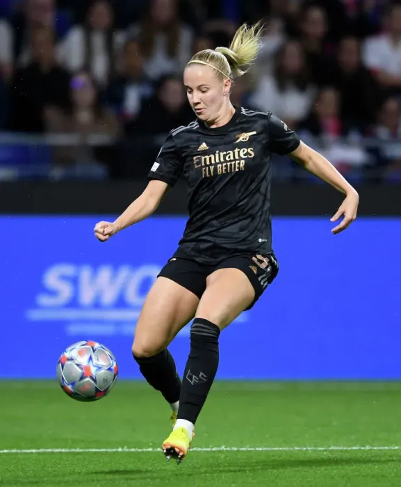 Framed Print : Champions League Showdown: Beth Mead Shines in Olympique Lyonnais vs. Arsenal Women Clash