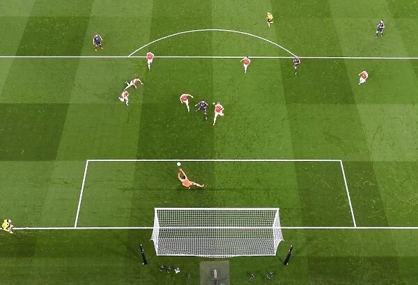 Champions League Showdown: Petr Cech's Clutch Saves for Arsenal vs. Bayern Munich (2015 / 16)
