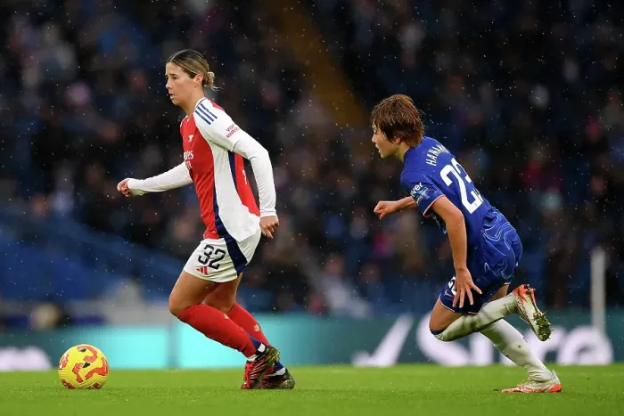 Framed Print : Chelsea FC v Arsenal FC - Barclays Women's Super League