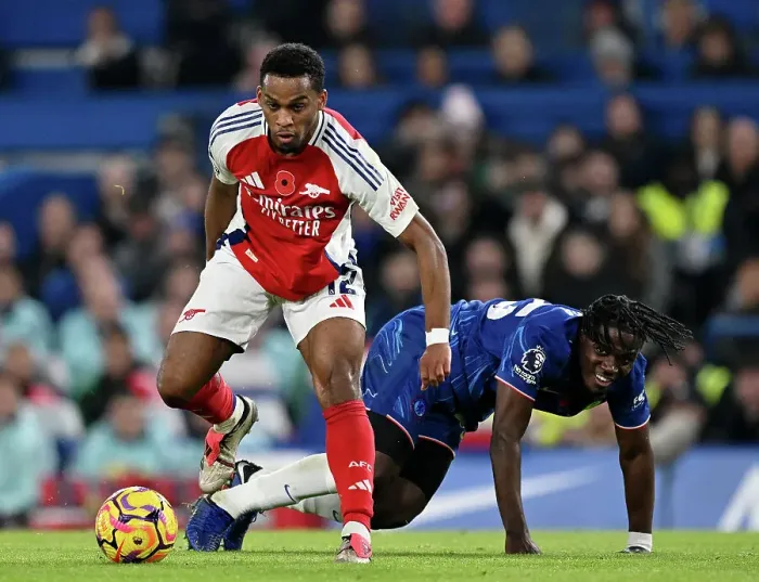 Framed Print : Chelsea FC v Arsenal FC - Premier League