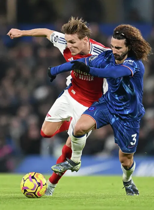 Framed Print : Chelsea FC v Arsenal FC - Premier League