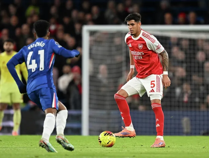 Framed Print : Chelsea v Arsenal - Premier League Framed Print : Chelsea v Arsenal - Premier League