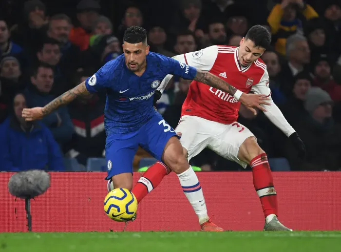 Framed Print : Chelsea vs Arsenal: Intense Rivalry in the Premier League - January 2020 (Stamford Bridge)