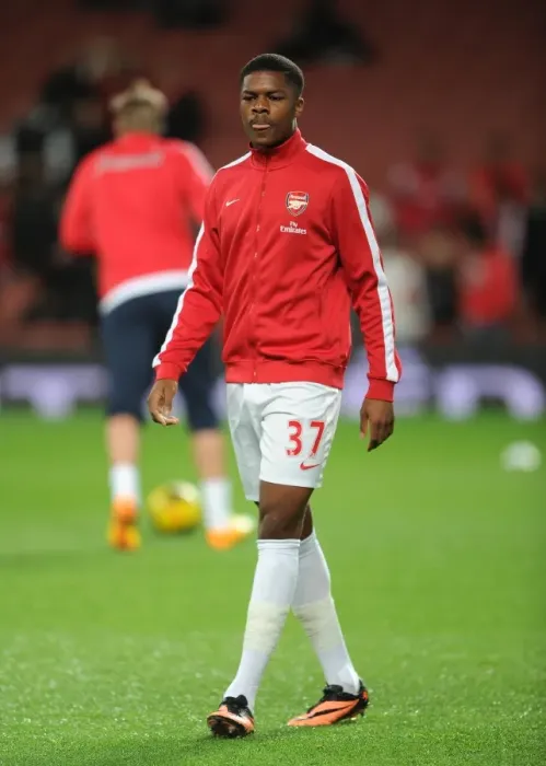 Framed Print : Chuba Akpom (Arsenal) before the match. Arsenal 2: 0 Liverpool. Barclays Premier League