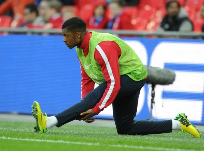 Framed Print : Chuba Akpom Prepares for Arsenal's FA Cup Semi-Final Clash against Wigan Athletic