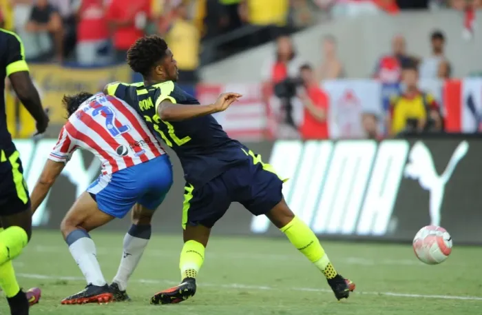 Framed Print : Chuba Akpom Scores His Third Goal: Arsenal Defeats Chivas in Pre-Season Friendly