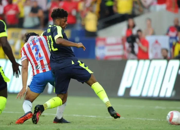 Framed Print : Chuba Akpom Scores His Third: Arsenal's Pre-Season Victory Over Chivas in Carson Framed Print : Chuba Akpom Scores His Third: Arsenal's Pre-Season Victory Over Chivas in Carson