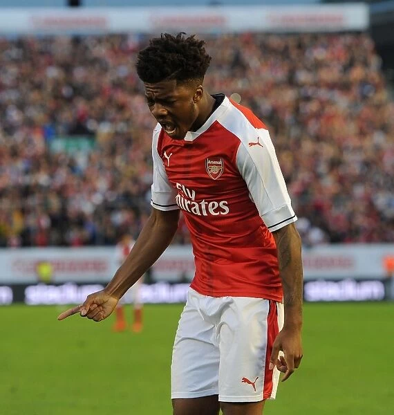 Chuba Akpom Scores Thrilling Hat-Trick Against Manchester City in Arsenal's 2016-17 Pre-Season Victory