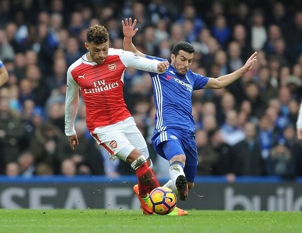 Clash of the Blues: Oxlade-Chamberlain vs Pedro - Intense Rivalry in the Premier League (Arsenal vs Chelsea, 2016-17)