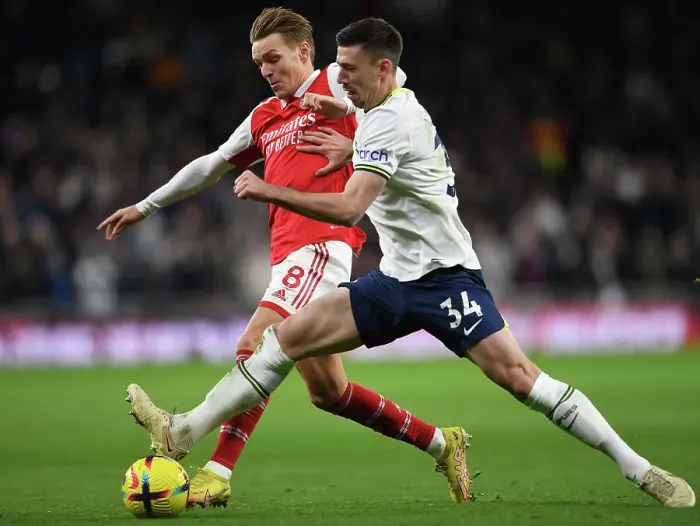 Framed Print : Clash in the Capital: Tottenham vs. Arsenal - Premier League 2022-23 Framed Print : Clash in the Capital: Tottenham vs. Arsenal - Premier League 2022-23