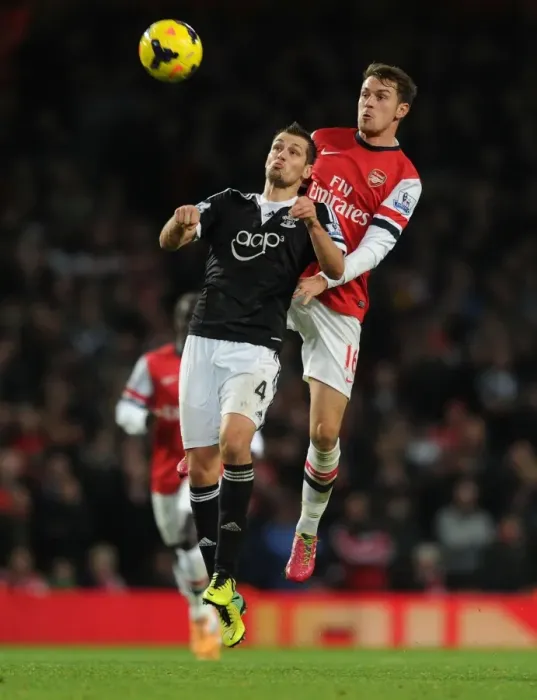 Framed Print : Clash of Champions: Gibbs vs Schneiderlin - Arsenal vs Southampton, Premier League 2013-14 Framed Print : Clash of Champions: Gibbs vs Schneiderlin - Arsenal vs Southampton, Premier League 2013-14