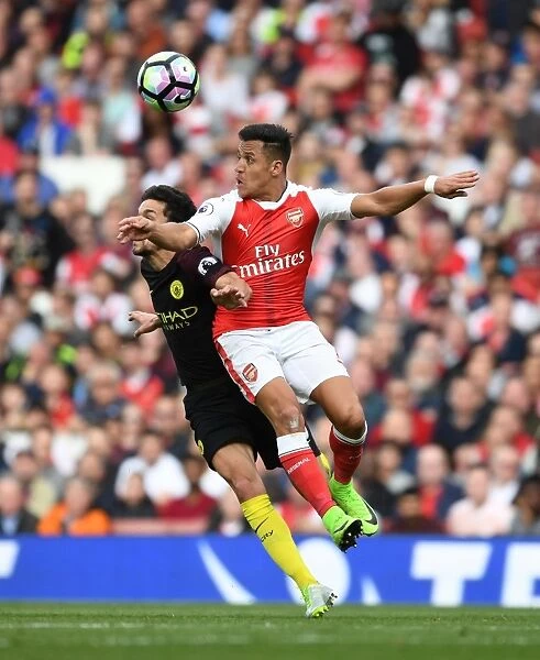 Clash of Champions: Sanchez Soars Over Navas in Arsenal vs. Manchester City Showdown