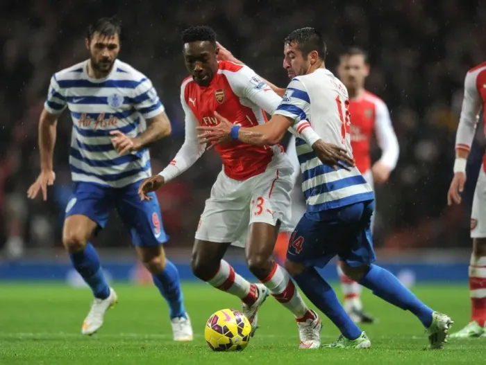 Framed Print : Clash at Emirates: A Battle Between Danny Welbeck and Mauricio Isla Framed Print : Clash at Emirates: A Battle Between Danny Welbeck and Mauricio Isla