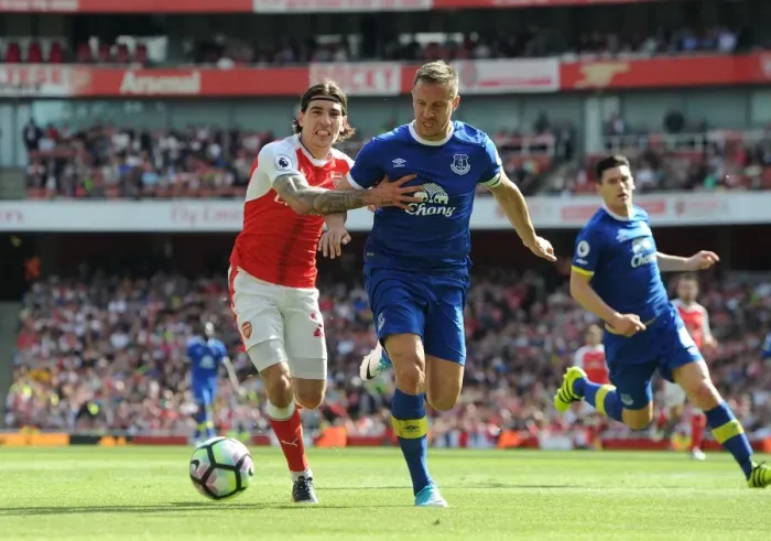 Framed Print : Clash at Emirates: Bellerin vs Jagielka in Arsenal's Battle with Everton (2016-17) Framed Print : Clash at Emirates: Bellerin vs Jagielka in Arsenal's Battle with Everton (2016-17)