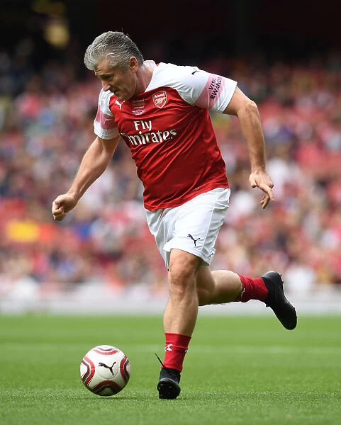 A Clash of Football Legends: Davor Sukur Shines for Arsenal Against Real Madrid (2018-19)