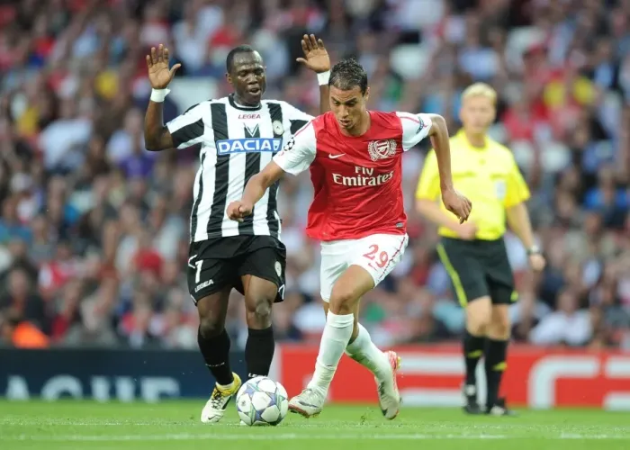 Framed Print : Clash of Forces: Chamakh vs. Agyemange-Badu - Arsenal v Udinese, UEFA Champions League Play-Off, 2011 Framed Print : Clash of Forces: Chamakh vs. Agyemange-Badu - Arsenal v Udinese, UEFA Champions League Play-Off, 2011