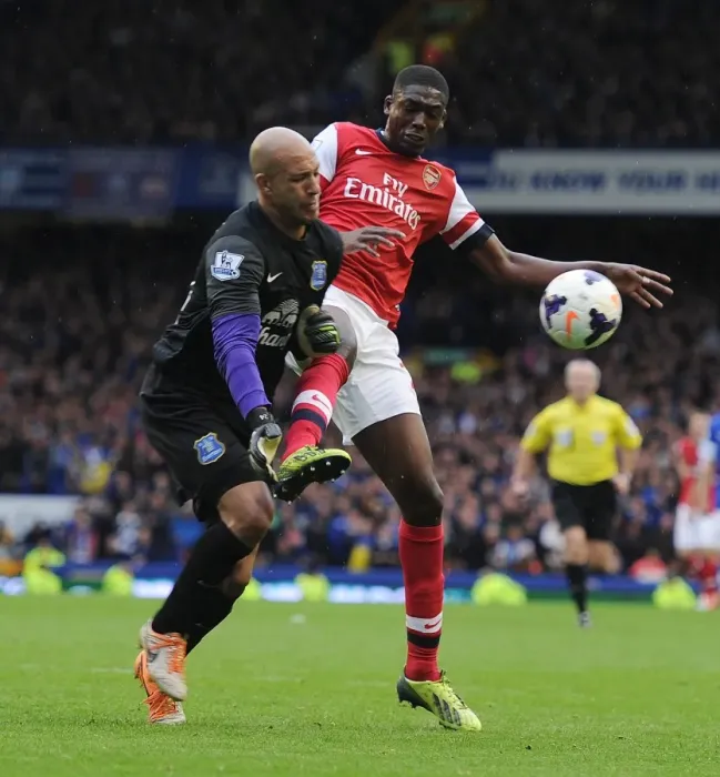 Framed Print : Clash at Goodison Park: Yaya Sanogo vs. Tim Howard Framed Print : Clash at Goodison Park: Yaya Sanogo vs. Tim Howard