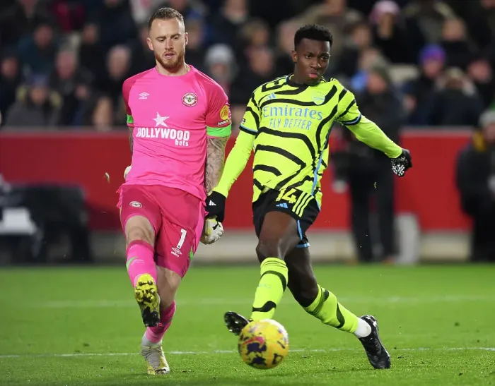 Framed Print : Clash at Gtech Community Stadium: Brentford vs. Arsenal, Premier League 2023-24 - Eddie Nketiah vs. Mark Flekken