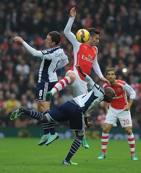Clash at The Hawthorns: Giroud Faces Off Against Gardner and Mulumbu (West Bromwich Albion vs Arsenal, 2014 / 15)