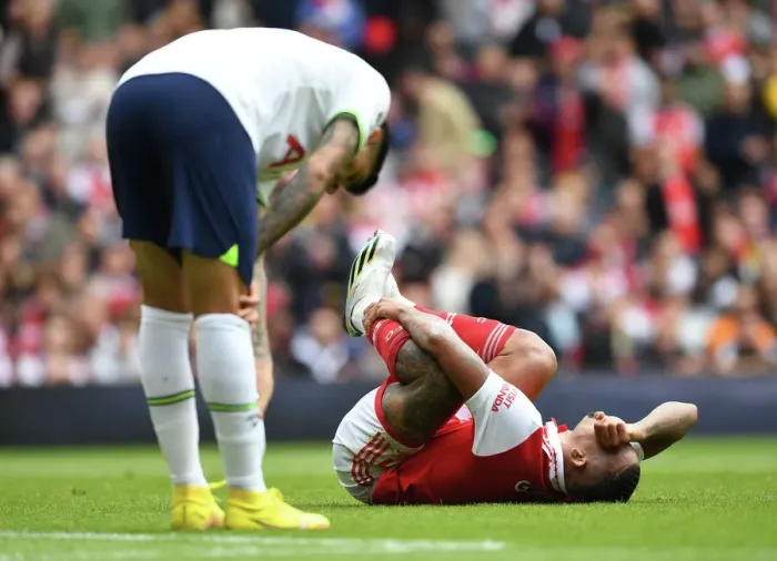 Framed Print : Clash of the London Giants: Arsenal vs. Tottenham - Battle for Supremacy (2022-23)