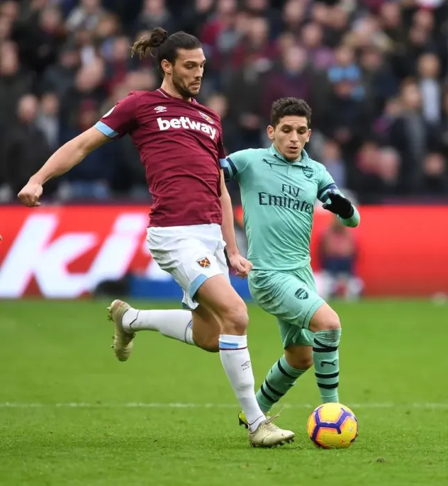 Framed Print : Clash at London Stadium: Torreira vs. Carroll - Arsenal vs. West Ham, Premier League 2018-19