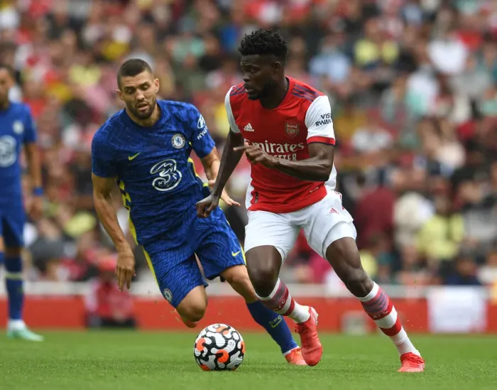 Framed Print : Clash of Midfield Titans: Partey vs. Kovacic - Arsenal vs. Chelsea Showdown (2021-22)