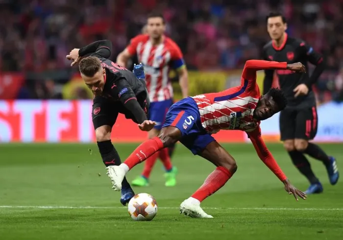 Framed Print : Clash of Midfield Titans: Ramsey vs. Partey - Arsenal vs. Atletico Madrid, UEFA Europa League Semi-Final Framed Print : Clash of Midfield Titans: Ramsey vs. Partey - Arsenal vs. Atletico Madrid, UEFA Europa League Semi-Final