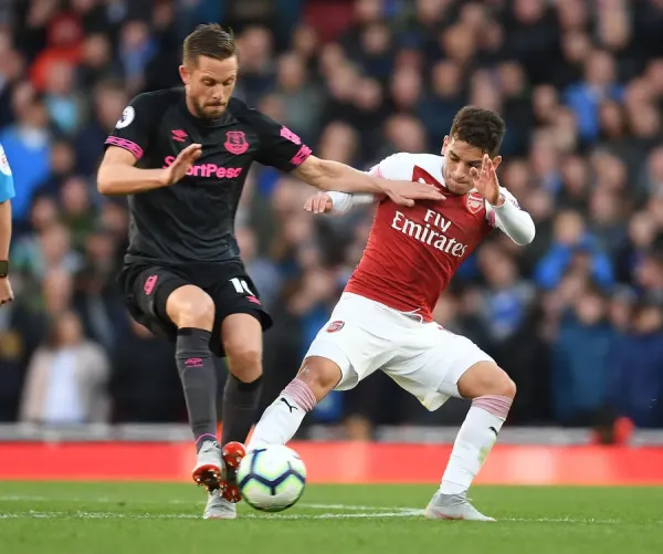 Arsenal vs Everton 2018-19 Print: Torreira vs Art