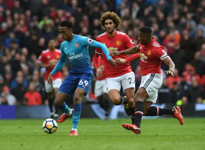Framed Print : Clash of the Midfield Titans: Willock vs. Fellaini & Valencia (Man Utd vs. Arsenal, 2017-18) Framed Print : Clash of the Midfield Titans: Willock vs. Fellaini & Valencia (Man Utd vs. Arsenal, 2017-18)