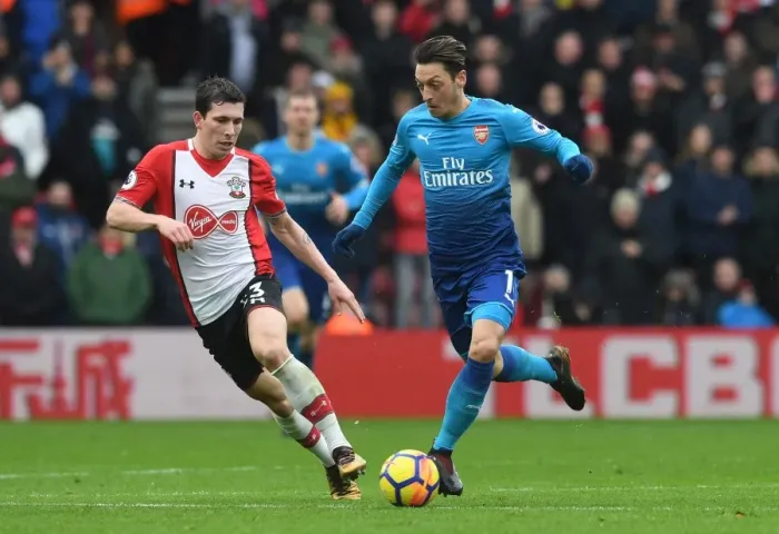 Framed Print : Clash of Midfielders: Ramsey vs. Hojbjerg - Southampton vs. Arsenal, Premier League 2017-18