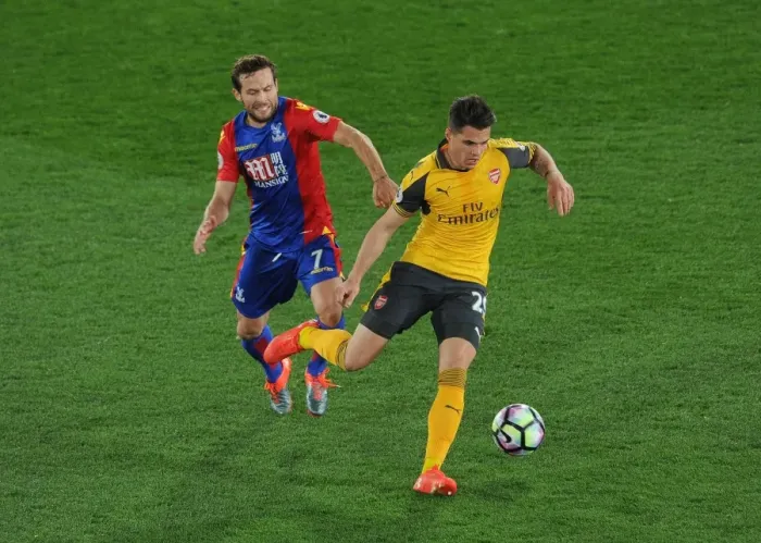 Framed Print : Clash of Midfielders: Xhaka vs. Cabaye - Crystal Palace vs. Arsenal, Premier League Framed Print : Clash of Midfielders: Xhaka vs. Cabaye - Crystal Palace vs. Arsenal, Premier League