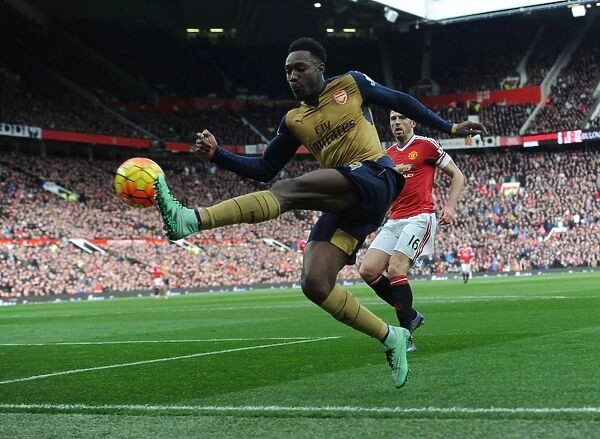 Clash of the Reds: Welbeck Faces His Former Team - Manchester United vs. Arsenal, Premier League 2015 / 16