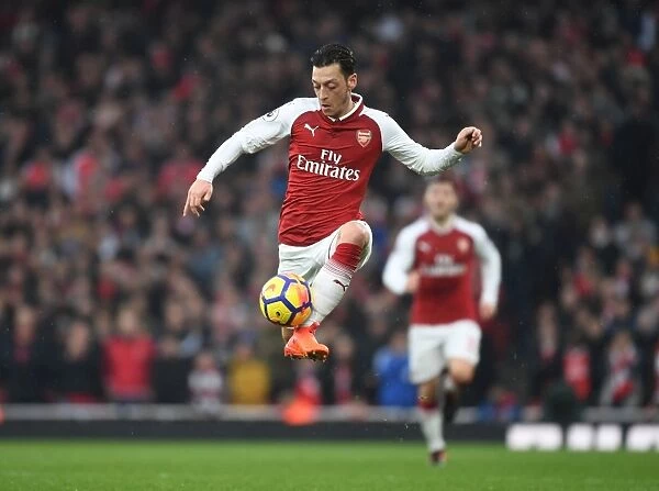 Clash of Rivals: Mesut Ozil in the Heart of Arsenal vs. Tottenham Rivalry, Premier League 2017-18