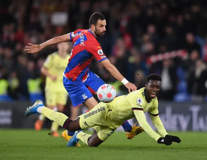 Framed Print : Clash at Selhurst Park: Nketiah vs Milivojevic in Premier League Showdown between Crystal Palace and Arsenal
