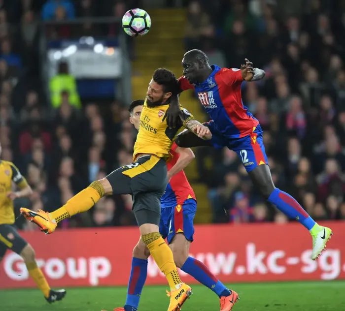 Framed Print : Clash at Selhurst Park: Olivier Giroud vs. Mamadou Sakho