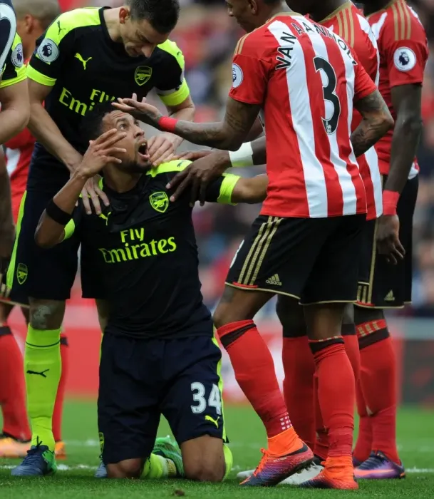 Framed Print : Clash at Stadium of Light: Arsenal's Coquelin vs Sunderland's van Aanholt (Premier League 2016-17)