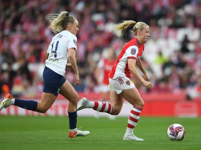 Framed Print : Clash of Stars: Beth Mead vs. Josie Green - Arsenal Women vs. Tottenham Hotspur