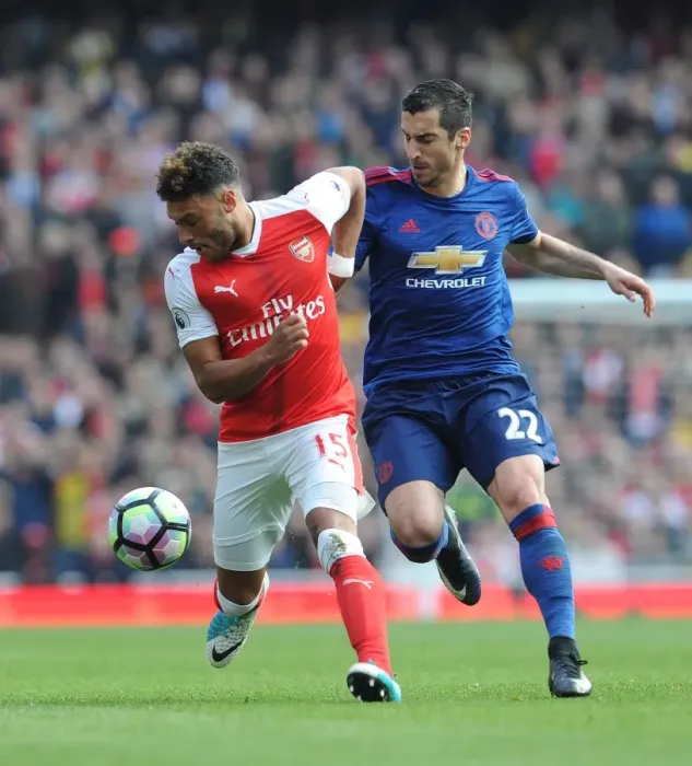 Framed Print : Clash of Stars: Oxlade-Chamberlain vs Mkhitaryan - Arsenal vs Manchester United, Premier League 2016-17 Framed Print : Clash of Stars: Oxlade-Chamberlain vs Mkhitaryan - Arsenal vs Manchester United, Premier League 2016-17