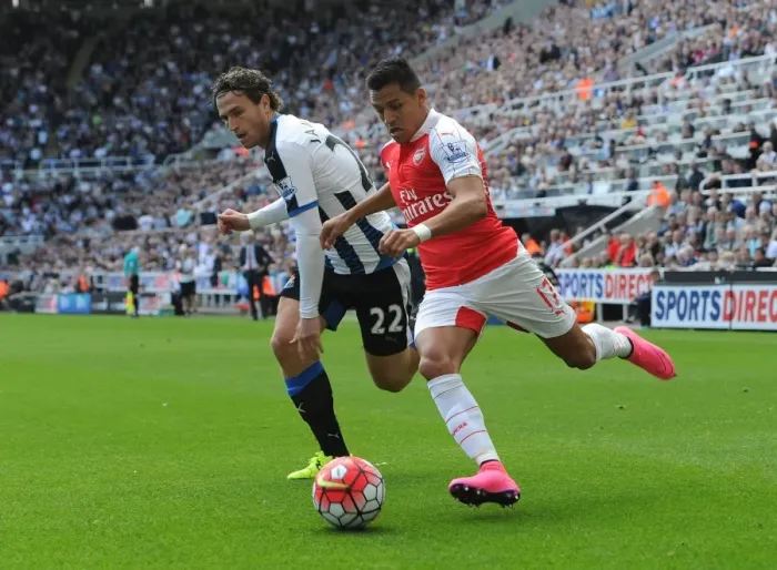 Framed Print : Clash of Stars: Sanchez vs. Janmaat in Premier League Showdown