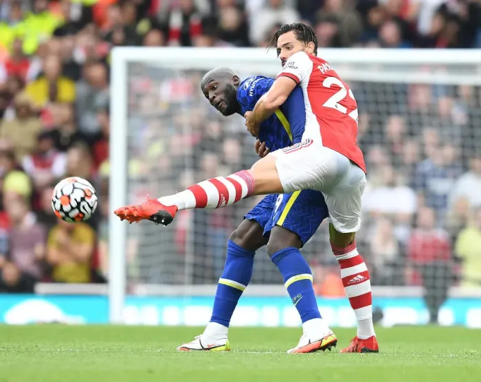 Framed Print : Clash of Titans: Arsenal vs. Chelsea - Premier League Showdown (Arsenal v Chelsea 2021-22)