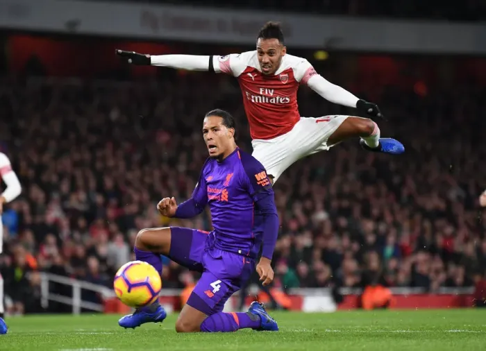 Framed Print : Clash of Titans: Aubameyang vs. Van Dijk - Arsenal v Liverpool, Premier League 2018-19 Framed Print : Clash of Titans: Aubameyang vs. Van Dijk - Arsenal v Liverpool, Premier League 2018-19